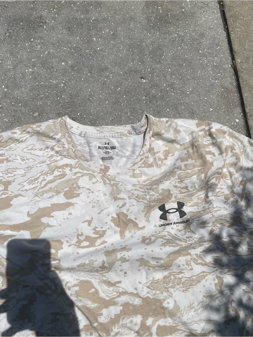 Under Armour Men’s Desert Camo Short Sleeve Tee - White & Tan
